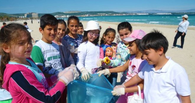 Gençler, Ilıca Plajı için kolları sıvadı