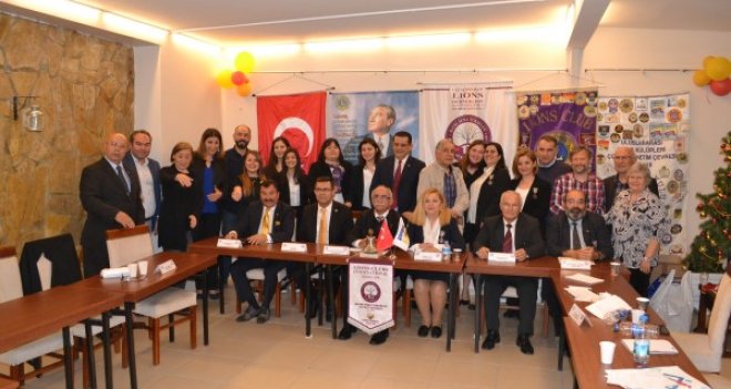 Gençlerarası Münazara Yarışması'nı Karşıyaka Lions Kulübü kazandı