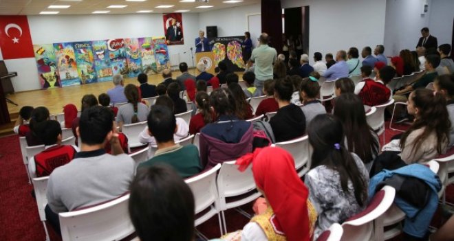 Girne Ortaokulu’nun seminer ve toplantı salonu yenilendi