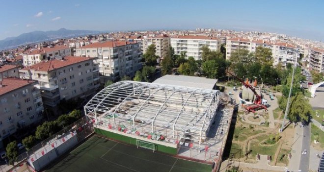 Girne'ye çok amaçlı salon