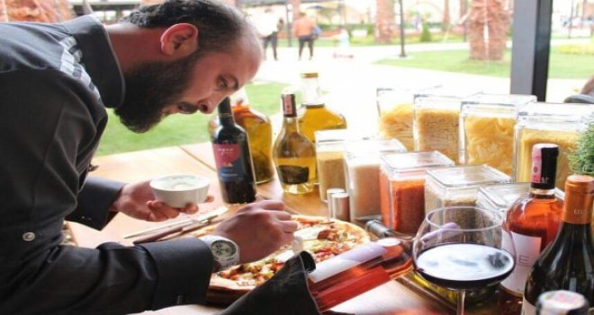 Gökyüzündeki ziyafetin merak edilen ismi: Şef İbrahim İpek