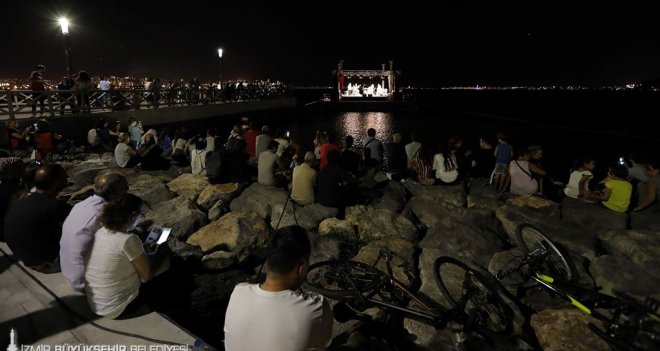 Günbatımı Konserleri Bostanlı Günbatımı Seyir Terası’nda sona eriyor