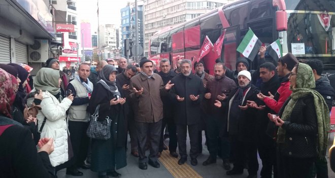 ''Halep'e yol açın'' konvoyu İzmir'den yola çıktı