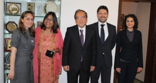 HİNDİSTAN'IN GÖZÜ VE GÖNLÜ İZMİR FUARI'NDA