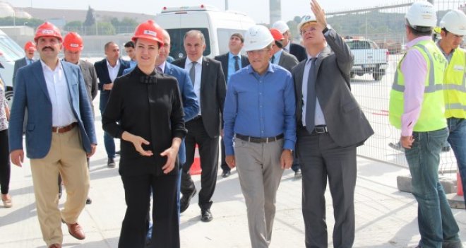 Hotar, Petkim'de yatırımları yerinde inceledi
