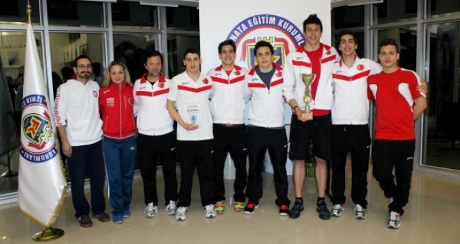 İFK Havuzda Dünya İkincisi