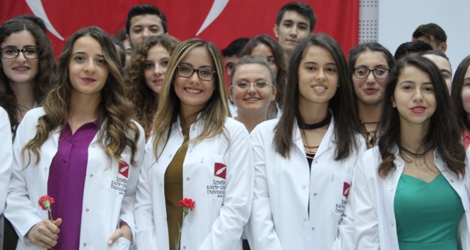 İKÇÜ'de beyaz önlük heyecanı