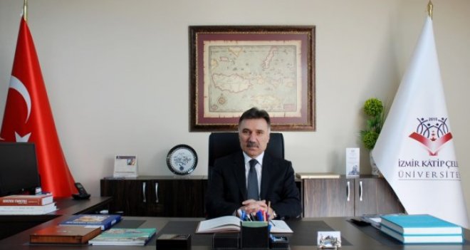 İKÇÜ'de Prof.Dr.Turan Gökçe rektör yardımcılığına atandı