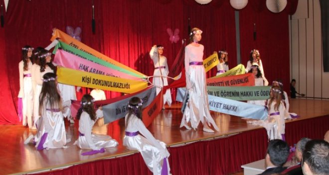 İnsan Hakları Haftası'na ''Çocuk Gelinler'' damgasını vurdu