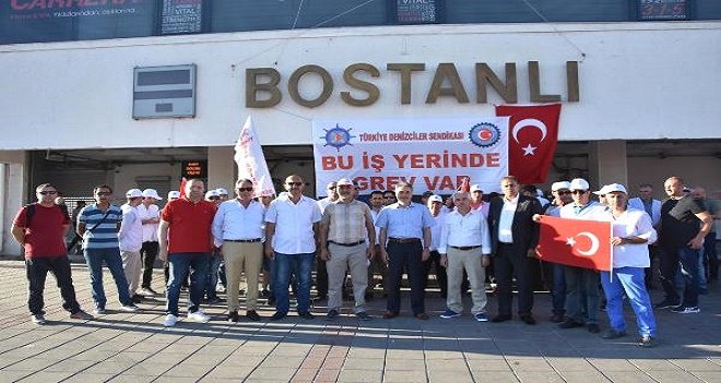 İzdeniz'de grev başladı... Vapurlar stop!...