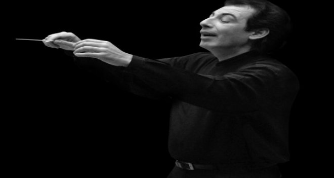 İzDSO'nun 2017 yılının ilk konserine Özgüç ve Onay konuk