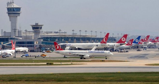 İzmir-Ankara uçağına bomba ihbarı