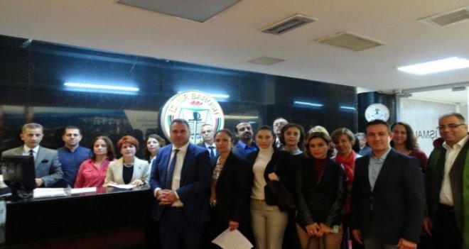 İzmir Barosu avukatları meclisi faks yağmuruna tuttu