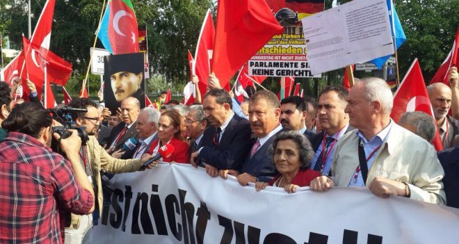 İzmir Barosu, soykırım yalanına karşı yürüdü