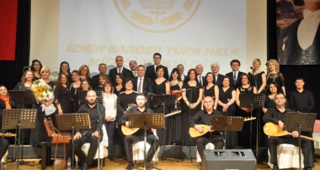 İzmir Barosu Türk Halk Müziği Korosu'ndan bahar konseri