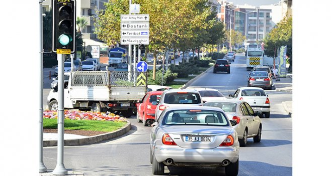 İzmir Büyükşehir, ''Akıllı Trafik Sistemi'' yatırımlarını sürdürüyor