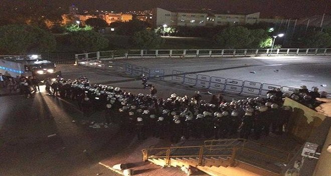 İzmir derbisinde olaylar çıktı... 