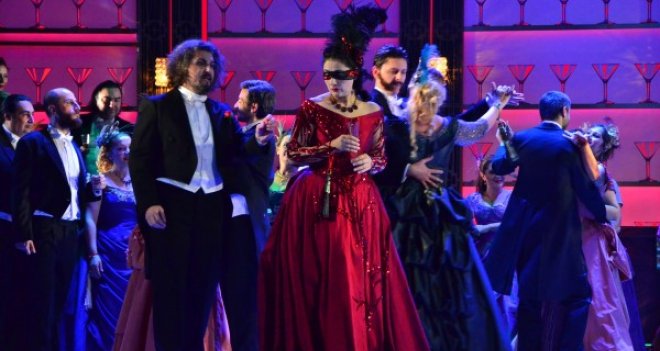 İzmir Devlet Opera ve Balesi'nde ''Yarasa'' sahnelenecek