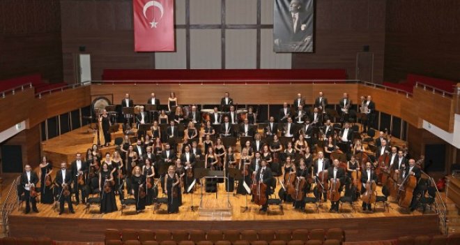 İzmir Devlet Senfoni Orkestrası & Arkas Trio Konseri Celsus Kütüphanesi’nde