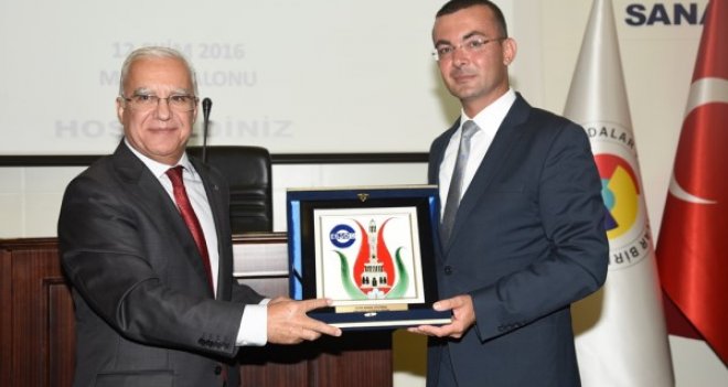 İzmir, gelişim atağında 