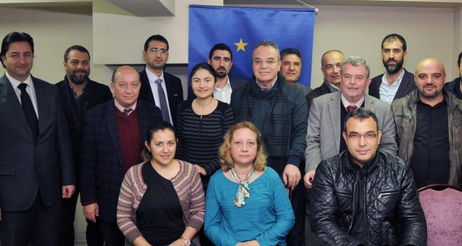 İzmir iş dünyası Karşıyaka'da dernekleşecek