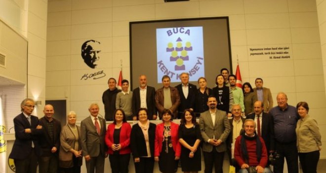 İzmir Kent Konseyleri Birliği Dönem Sözcüsü Hamit Mumcu oldu