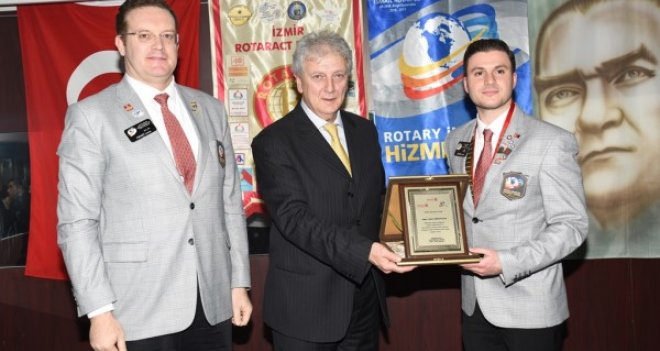 İzmir Rotaract Kulübü'nden Yorgancılar'a ödül