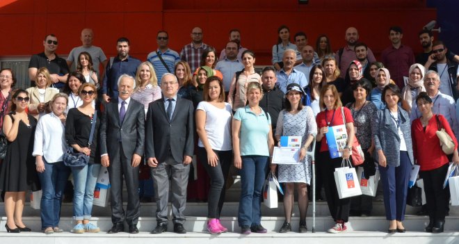 İzmir Üniversiteleri Platformu Uygulamalı Proje Hazırlama Eğitimi tamamlandı