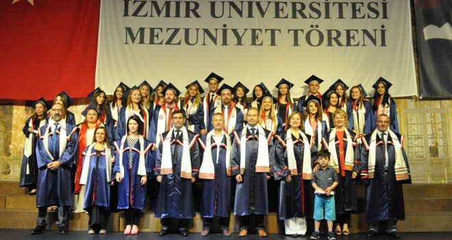 İzmir Üniversiteli eğitim neferleri göreve başladı
