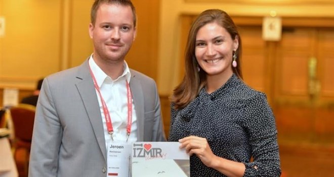 İzmir Üniversitesi İskoçya'da