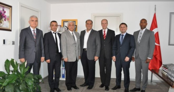 İzmir Üniversitesi’nden yeni bir işbirliği