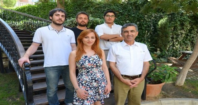İzmir Üniversitesi'nin genç beyinlerinden ödül getiren fikirler