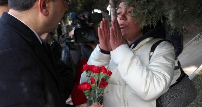 İzmir Valisi'ne Atatürk tepkisi...