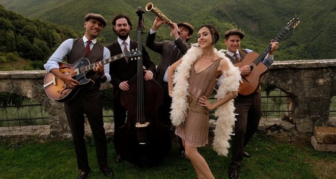 İzmir'de caz rüzgarı