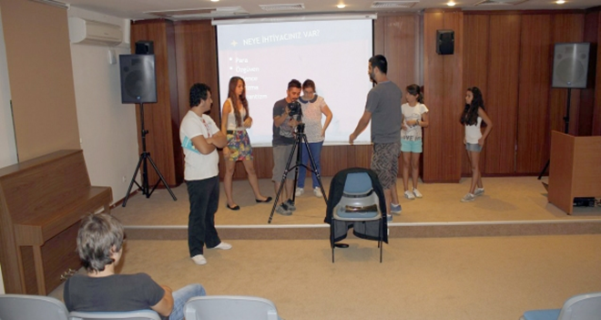 İzmir'de gençlere sinema eğitimi başlıyor...