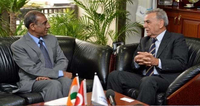 İzmir'de Hint Rüzgarı esecak...