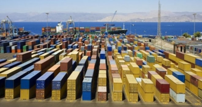 İzmir'de ihracat azaldı ithalat arttı