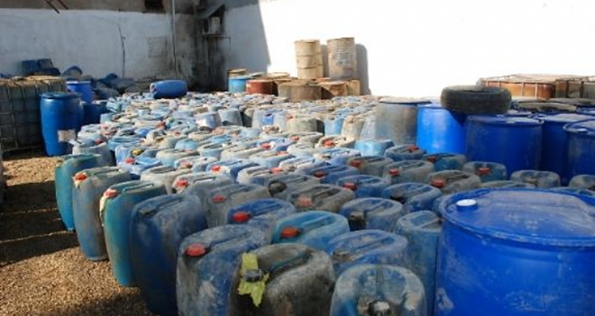 İZMİR'DE KAÇAK AKARYAKIT VE SİGARA OPERASYONU