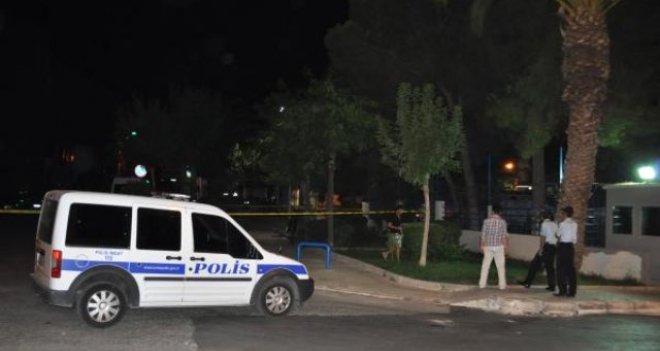 İzmir'de karakolun önüne el yapımı bomba bıraktılar