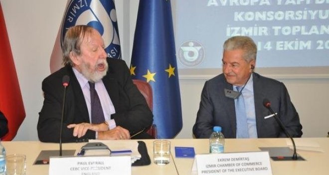 İzmir'de kentsel dönüşüm tartışıldı