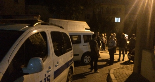 İzmir'de MİT Lojmanları önünde bomba patladı