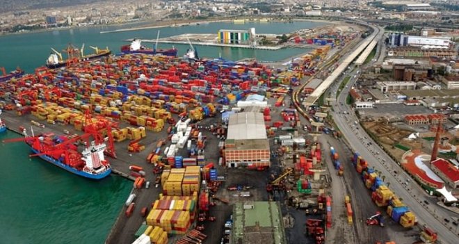 İzmir'de Nisan ayında 816 milyon dolar ihracat yapıldı