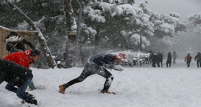 İzmir'de okullar 1 gün tatil