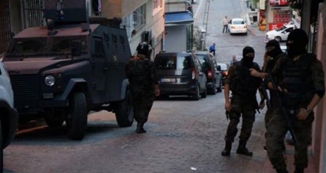 İzmir'de PKK Operasyonu: 20 Gözaltı