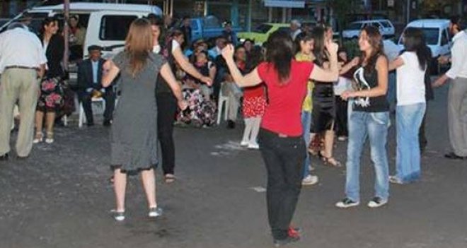 İzmir'de sokak düğünleri yasaklandı