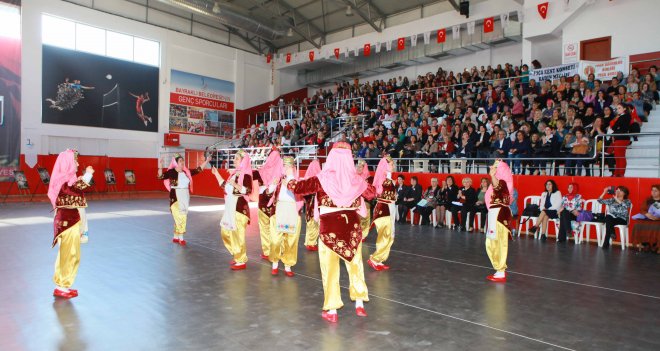 İzmirli kadınlar Bayraklı'da buluştu