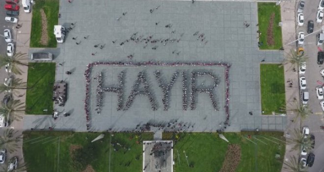 İzmirli 365 kadın ''Hayır'' yazdı