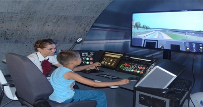 İzmirli çocuklar, metro kullanmanın keyfini yaşayacak