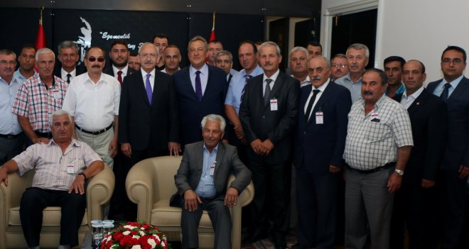 İzmirli muhtarlardan, Kılıçdaroğlu'na ziyaret