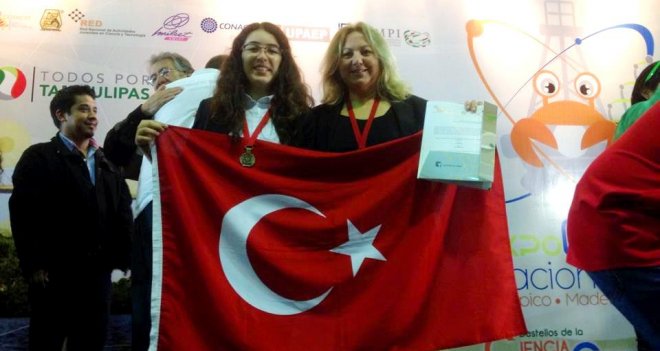 İzmirli öğrenciden dünya birinciliği